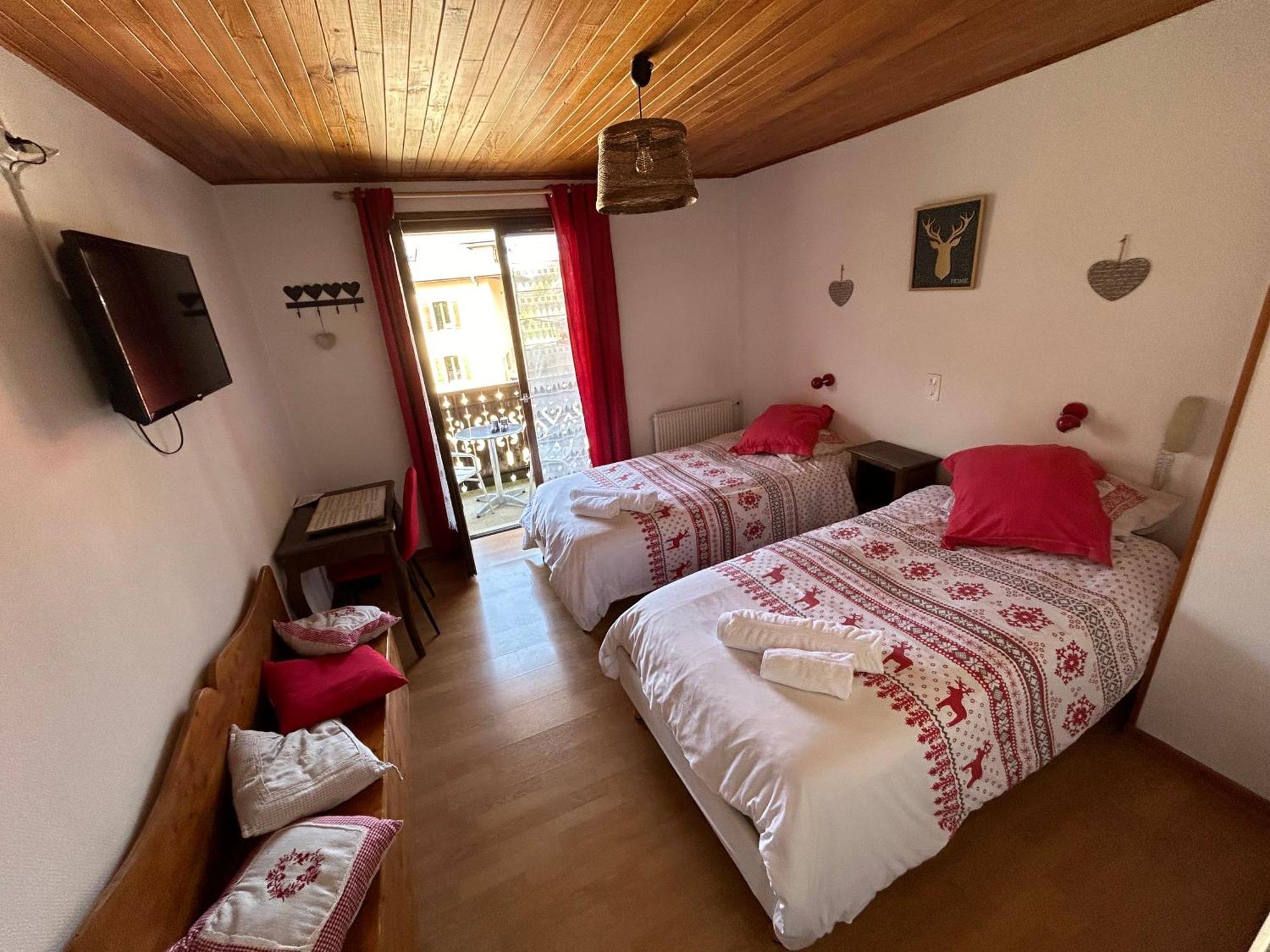 Les Tilleuls Le Biot Luaran gambar